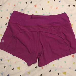 lululemon speed up shorts size 6 LIKE NEW